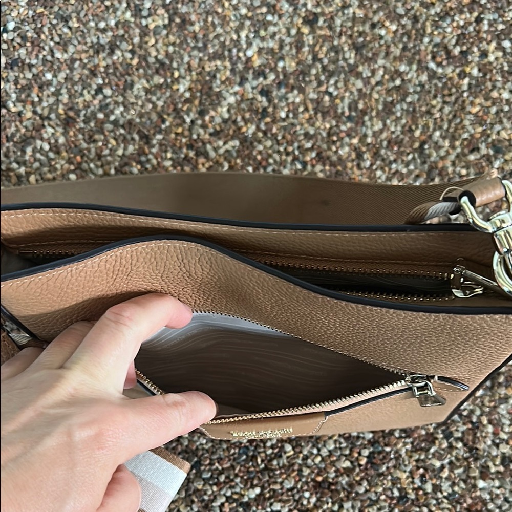 Kate Spade Crossbody Bag - Picture 11 of 16